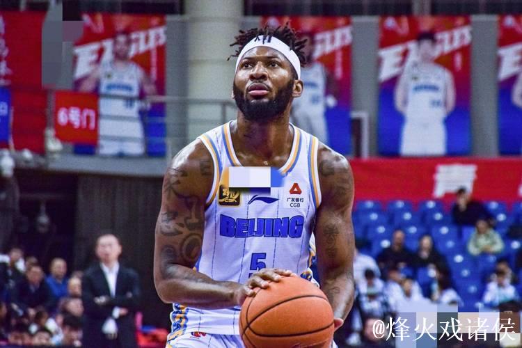 杰曼半场出战16分钟，投篮8中5得到14分1篮板5助攻